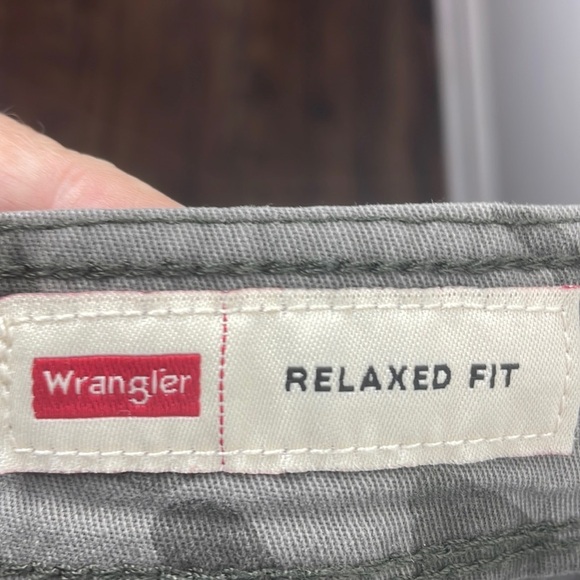 Wrangler Relaxed Fit Camo Cargo Shorts Size 30 Cotton Spandex Blend - Picture 4 of 10